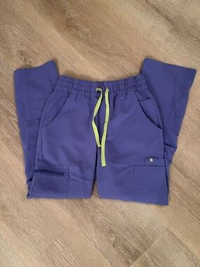 Figs Blueberry High Waisted - Petite Scrub Pants - XSP